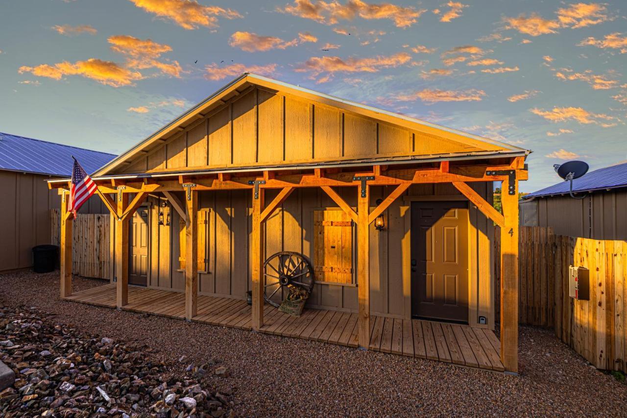 -Pet Friendly- Miners Cabin #6 - King Bed With Private Balcony Тумстон Экстерьер фото