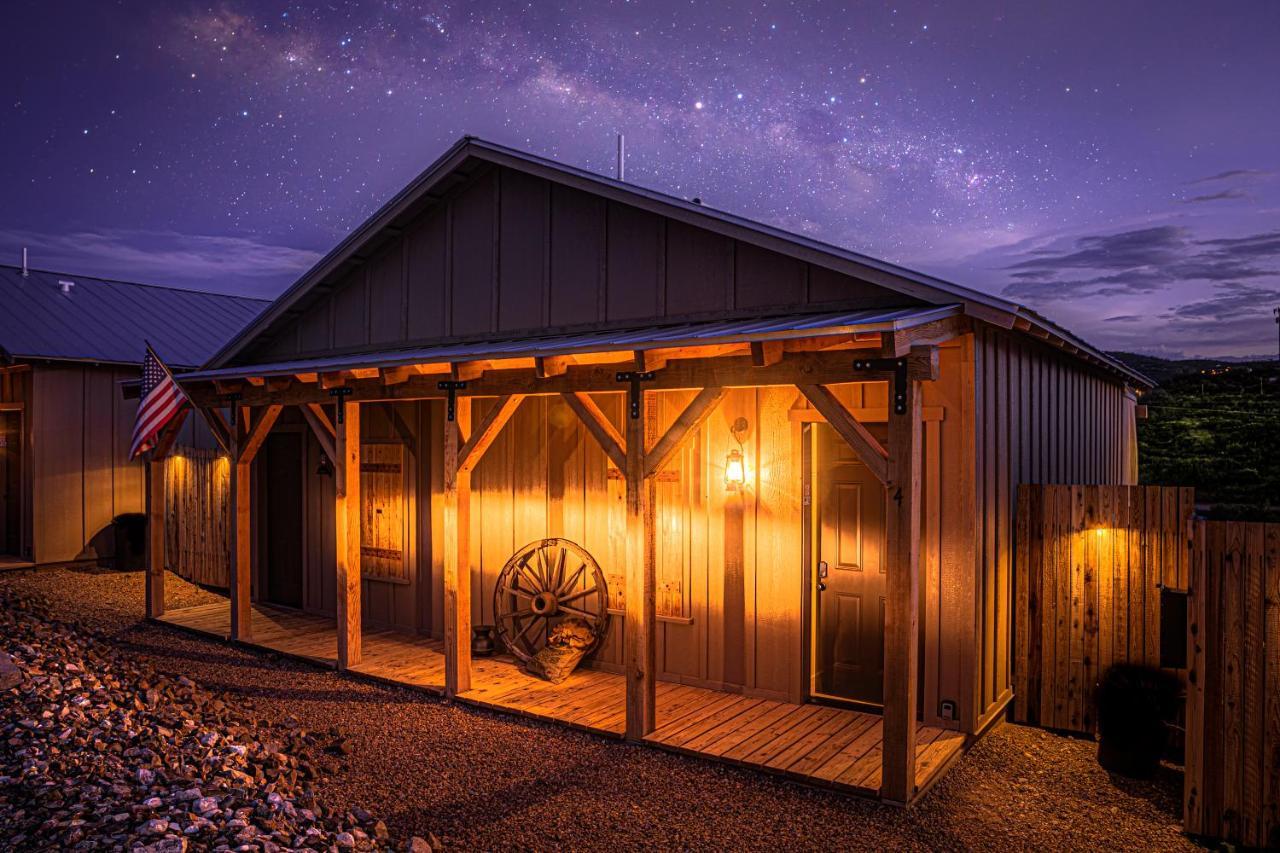 -Pet Friendly- Miners Cabin #6 - King Bed With Private Balcony Тумстон Экстерьер фото
