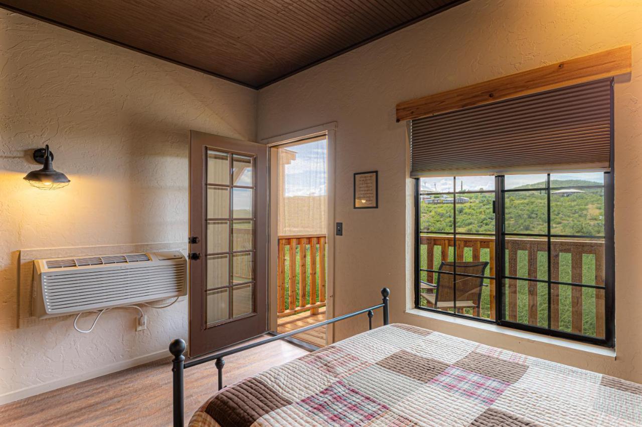 -Pet Friendly- Miners Cabin #6 - King Bed With Private Balcony Тумстон Экстерьер фото